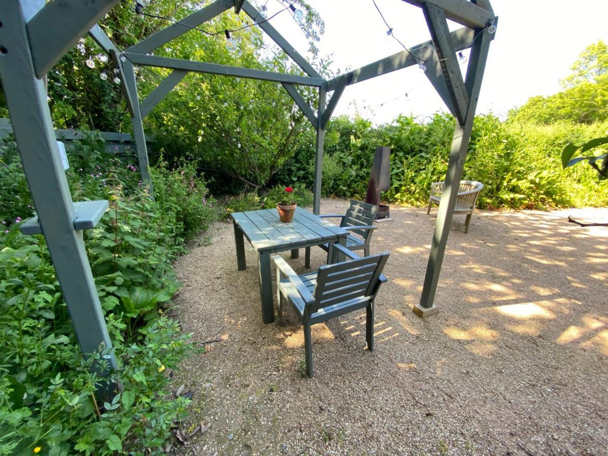 Cosy Double Shepherds Hut In Beautiful Wicklow With Underfloor Heating Throughout Rathnew Eksteriør bilde