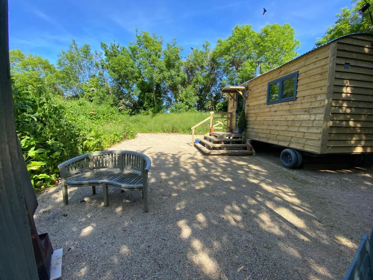 Cosy Double Shepherds Hut In Beautiful Wicklow With Underfloor Heating Throughout Rathnew Eksteriør bilde