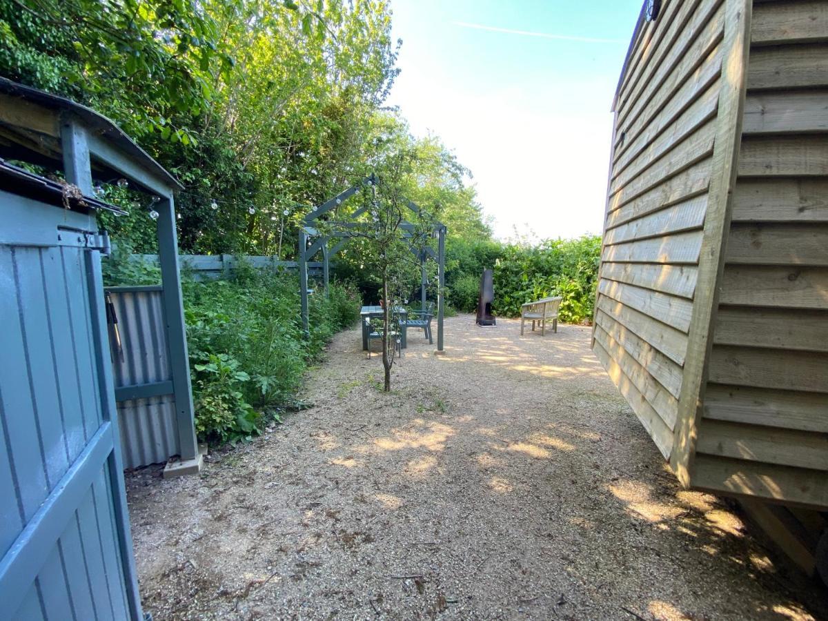 Cosy Double Shepherds Hut In Beautiful Wicklow With Underfloor Heating Throughout Rathnew Eksteriør bilde